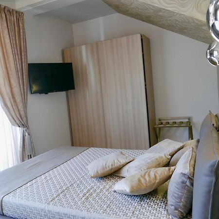 Phoenix Garda Hills Sirmione Kültér fotó